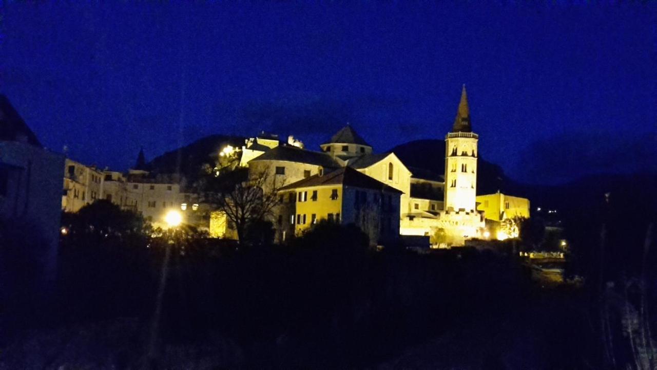 Casa Mariuccia A Due Passi Dal Mare Διαμέρισμα Finale Ligure Εξωτερικό φωτογραφία